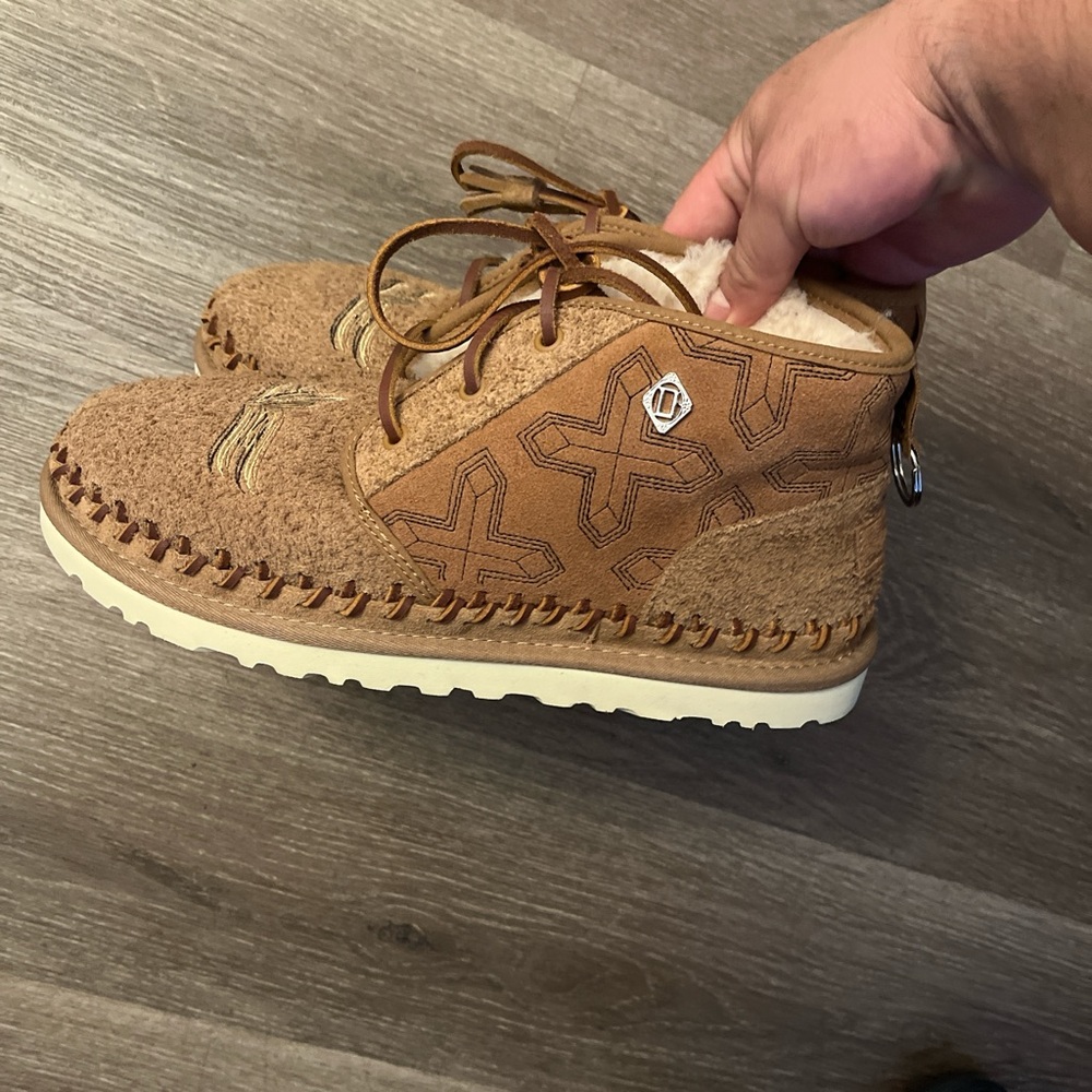 Men’s Ugg boot neumel size 10